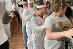 ab57bf_9f7505188ad0411c98b7754ceff73567_mv2